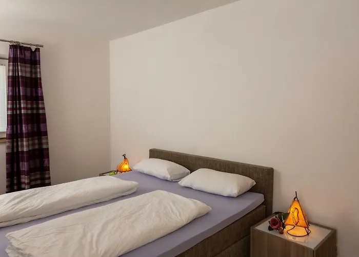 Apartment Im Paradiesgarten *